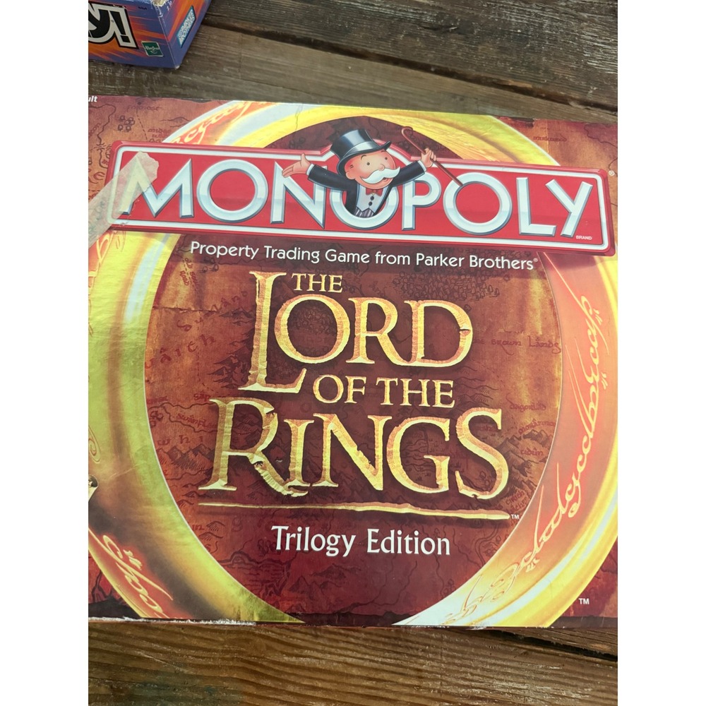 Parker Brothers Monopoly Lord of the Rings Trilogy Edition OS Good Board Game